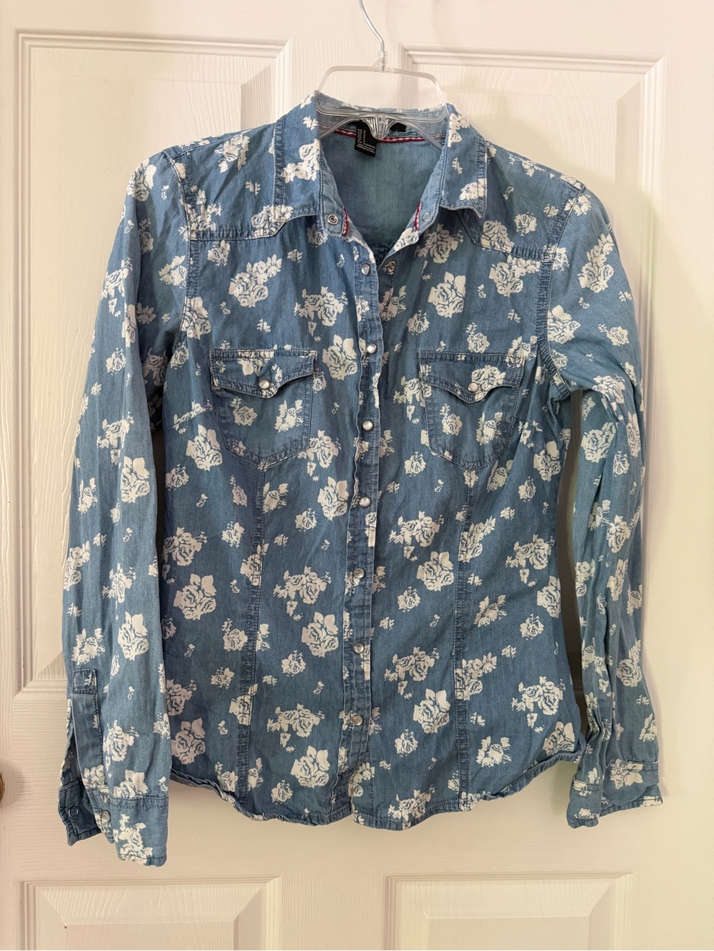 Forever 21 Blue Denim Floral Button-Down Shirt